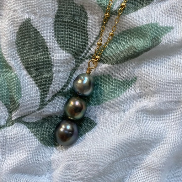Tahitian Pearl Pendant Necklace - Picture 3 of 6
